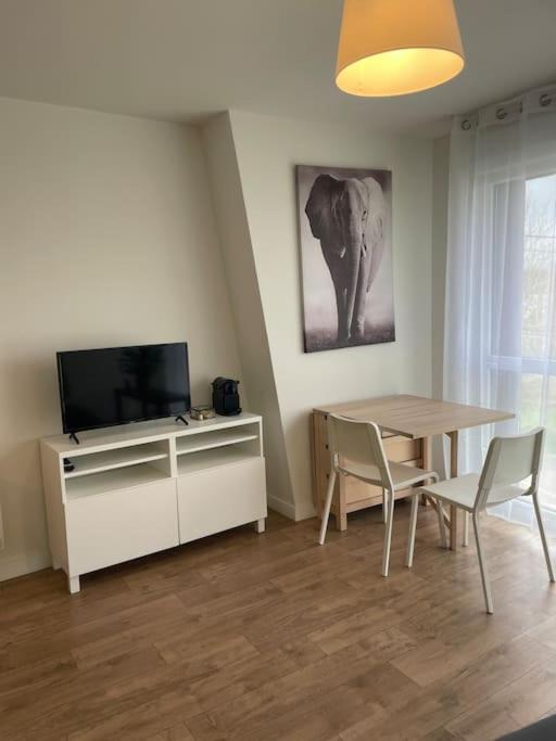 Emma Studio Rosieres-Pres-Troyes Bagian luar foto